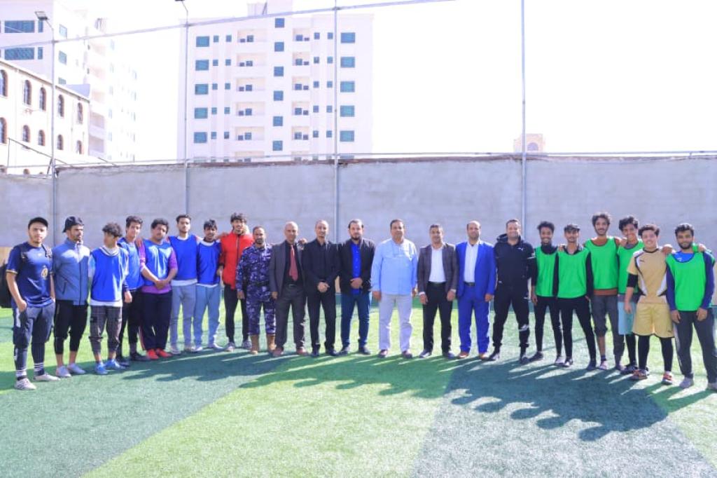 انطلاق الدوري الداخلي لكرة القدم بجامعة العلوم الحديثة
