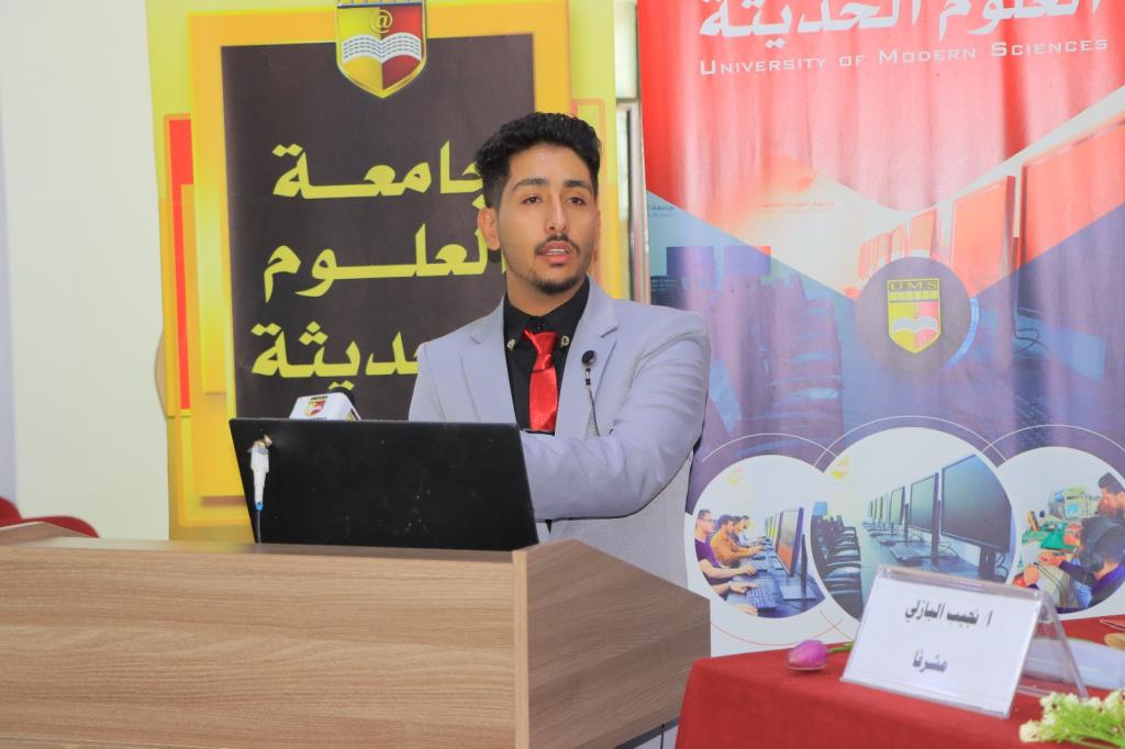 مشاريع تخرج تقنية المعلومات تستعرض حلولاً مبتكرة لإدارة الطاقة والخدمات الصحية والعمل الإنساني